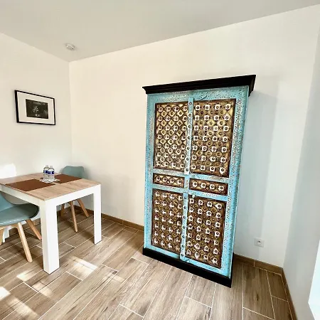Errai Yourhosthelper Apartament *