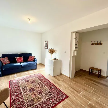 Errai Yourhosthelper Apartament